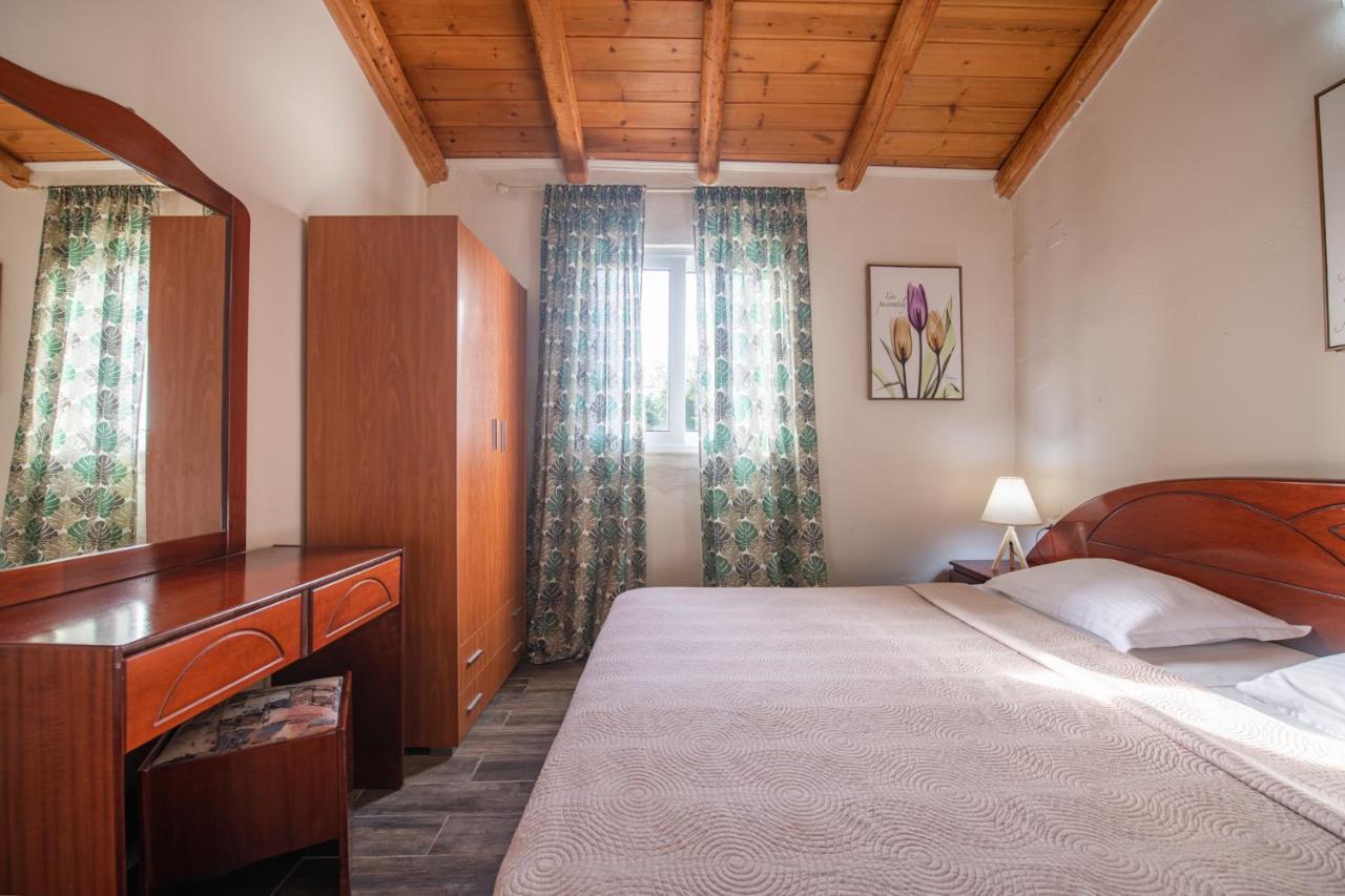 Stelios Stone House Sinarades Villa Kuramádesz Kültér fotó