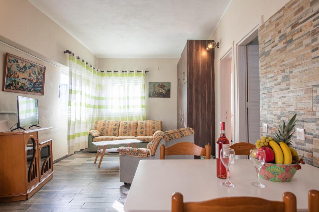 Stelios Stone House Sinarades Villa Kuramádesz Kültér fotó