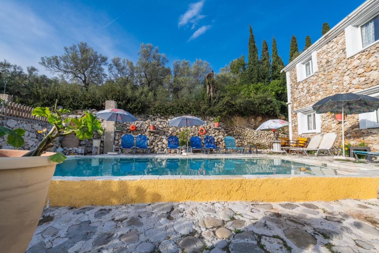 Stelios Stone House Sinarades Villa Kuramádesz Kültér fotó