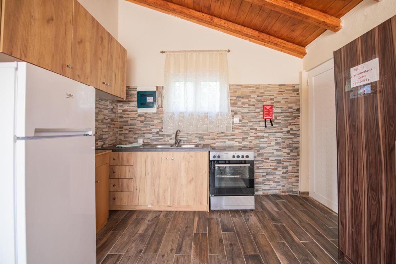 Stelios Stone House Sinarades Villa Kuramádesz Kültér fotó