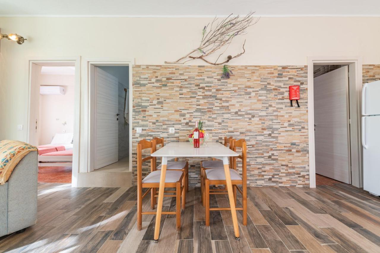 Stelios Stone House Sinarades Villa Kuramádesz Kültér fotó