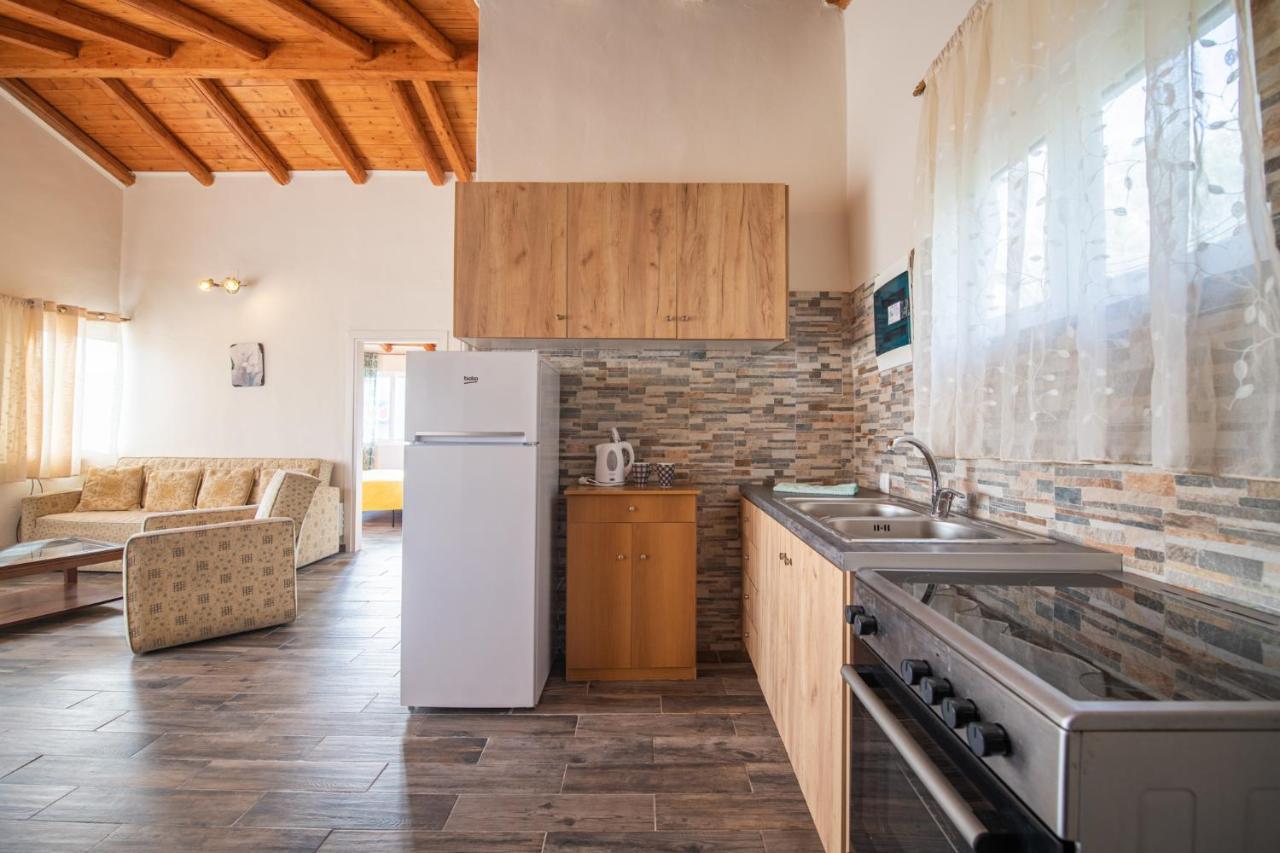 Stelios Stone House Sinarades Villa Kuramádesz Kültér fotó