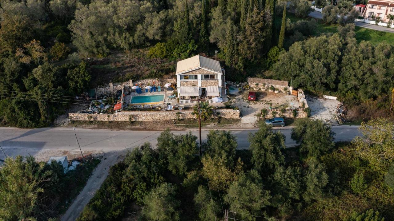 Stelios Stone House Sinarades Villa Kuramádesz Kültér fotó
