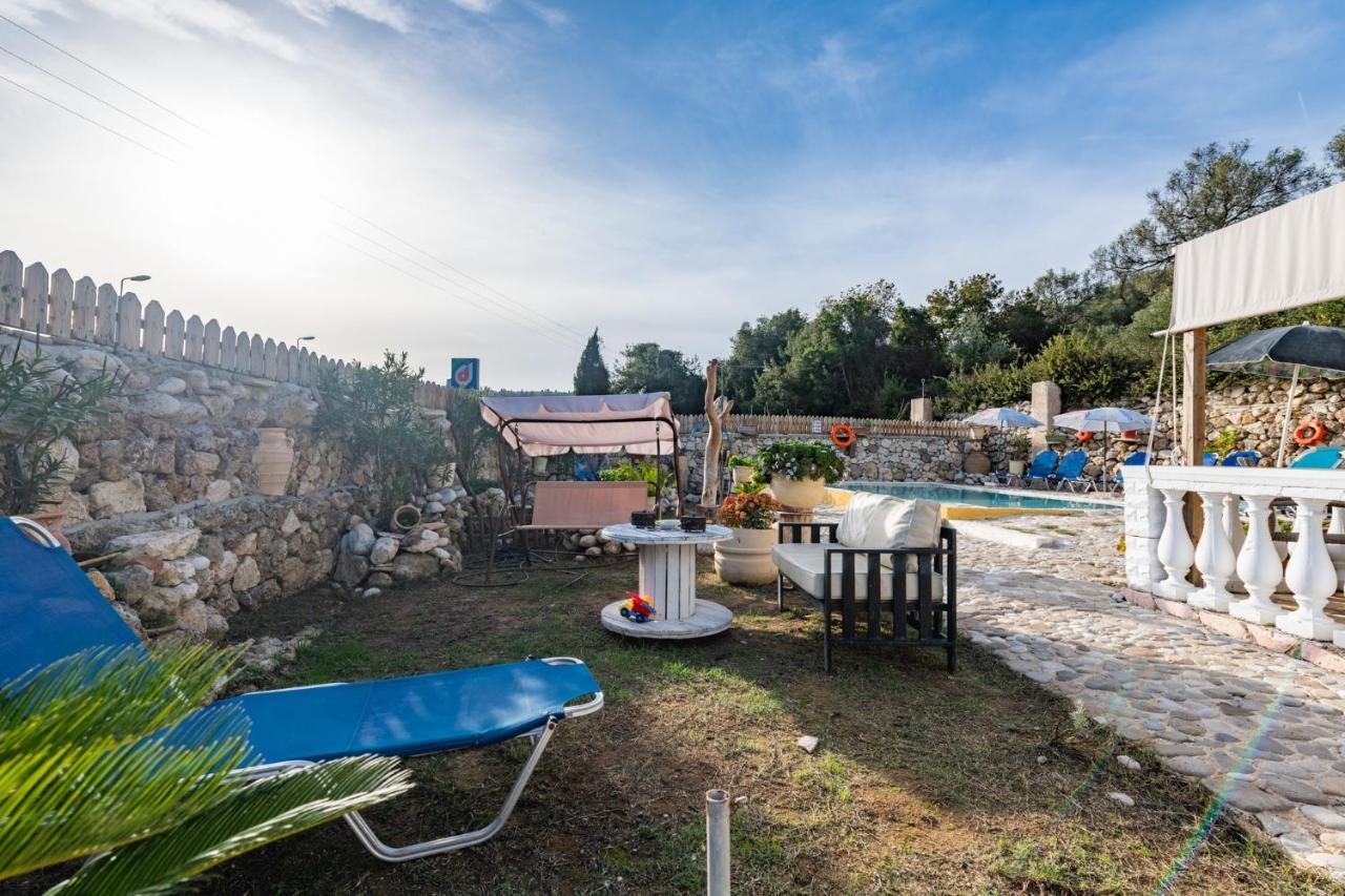 Stelios Stone House Sinarades Villa Kuramádesz Kültér fotó